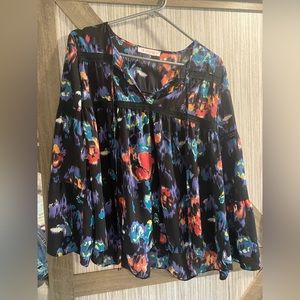 Izzy and Lola boutique shirt